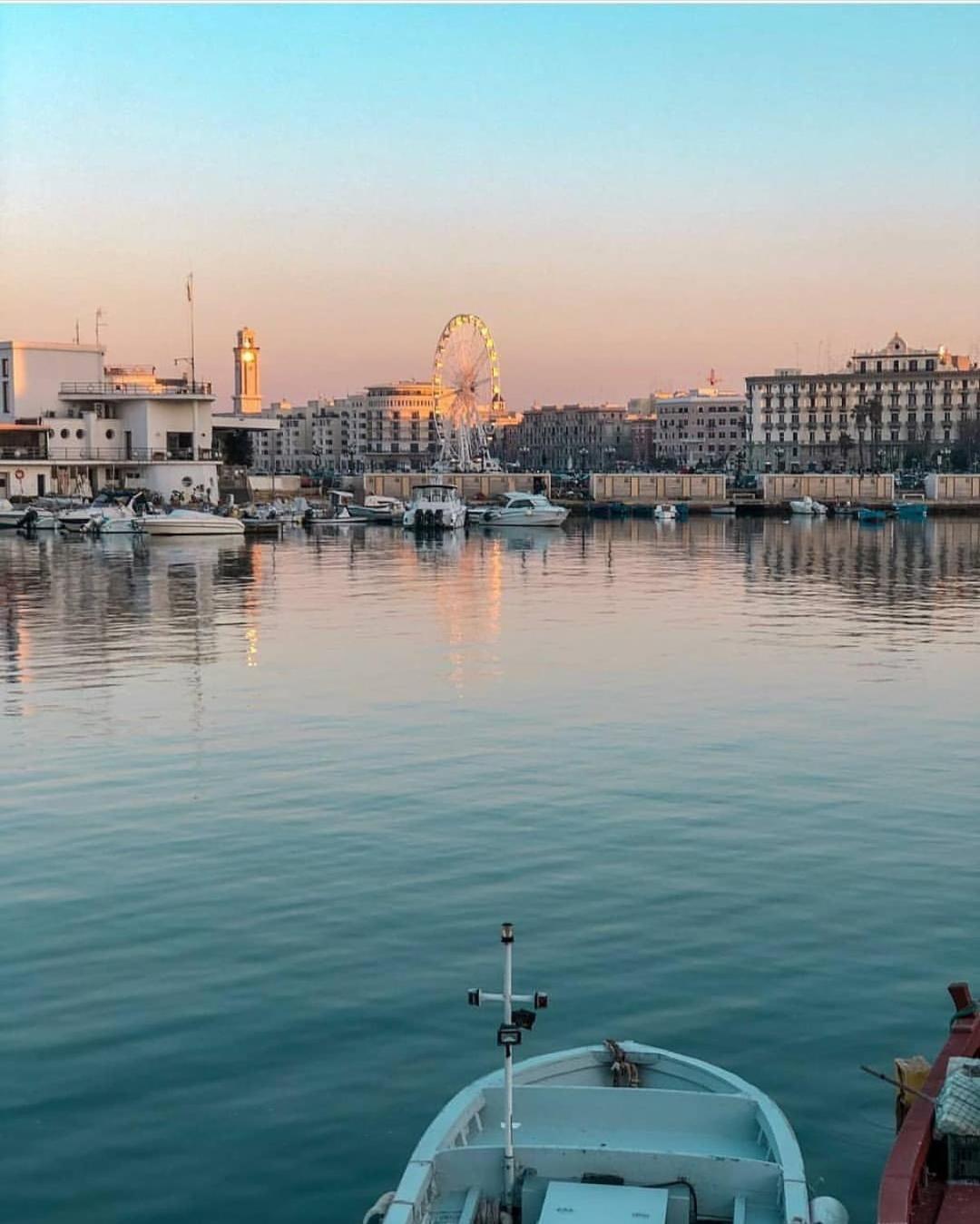 De Rossi Holiday Bari Bagian luar foto